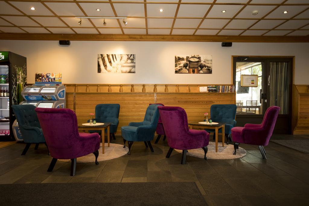 Hotel Adlon Mariehamn Buitenkant foto
